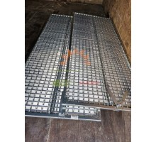 0007564460 CLAAS Нижнее решето TM6 / 1536X632